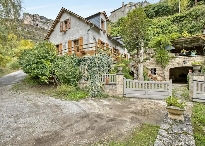 Spacieuse A Avec Piscine Privee Saint-Pierre-des-Tripiers